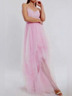 NWT BCBGMaxAzria Katherine Tulle Evening Gown In Pink Rose.Perfect for weddings